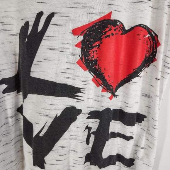 P. Inc White Tee with LOVE on the Front Size Large - Picture 2 of 7